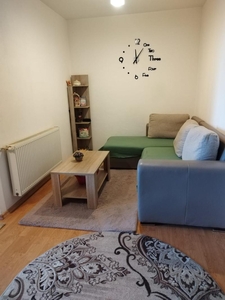 Apartament 2 camere partea de jos etaj 2