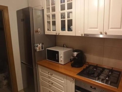 Apartament 2 camere (utilat-mobilat), situat in zona Coresi