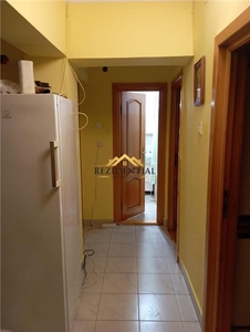 APARTAMENT 3 CAMERE BISERICA SF. GHEORGHE