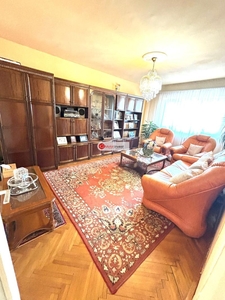 Apartament 3 camere, etaj 2, zona Ampoi 3