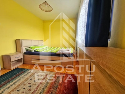 Apartament cu 2 camere, decomandat, pozitie centrala