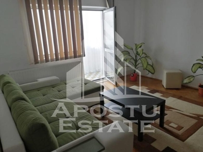 Apartament cu 2 camere, etajul 2, zona Dmabovita