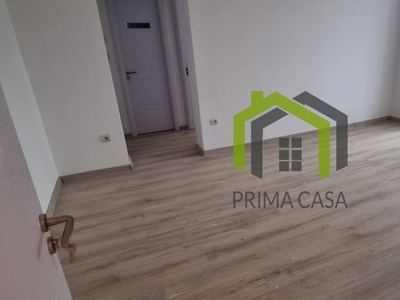 Apartament cu 2 camere in zona Crang / Caraiman ~ etaj 2 din 4 ~ renovat recent ~ Pret: 70.000