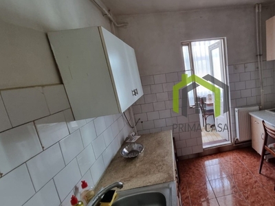 Apartament cu 2 camere in zona Unirii Sud ~ etaj 2 din 4 ~ confort 1 decomandat ~ Pret: 59.000 euro