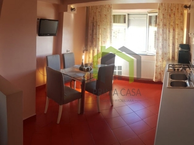 Apartament cu 3 camere Bd. Balcescu; la cheie; Etaj 8; Conf 1 dec; Pret: 80.000 neg.