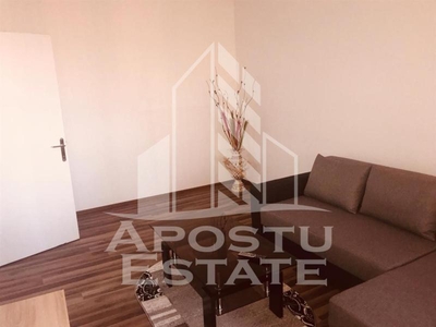 Apartament cu 3 camere decomandat, zona Complexului Studentesc