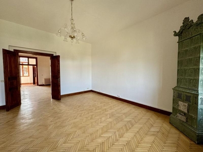 Apartament in cladire istorica P-ta Plevnei cu vedere parc