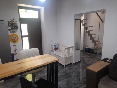 Apartament supraetajat in centrul istoric al Aradului