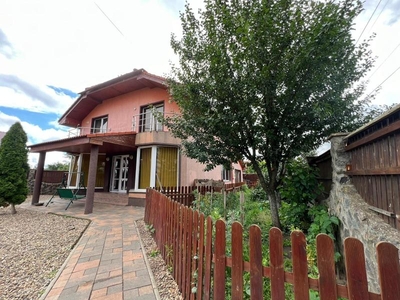 Casa de vanzare in Bujac