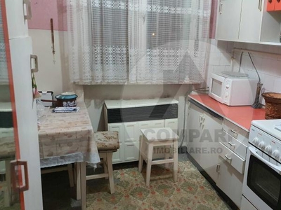 Vand apartament 2 camere Areni