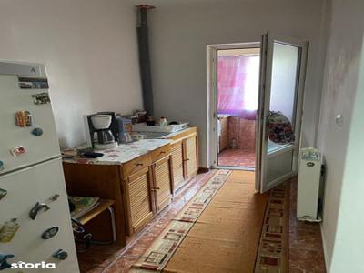 Apartament in Complexul Studențesc De Vânzare