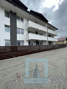 Apartament 2 camere, decomandat, 60 mp utili - zona Sanpetru