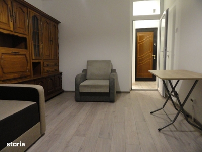 Apartament 1 camera etaj 2 zona UTA mobilat pret 43000 EURO