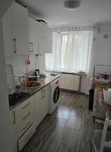 Apartament 2 camere decomandat, Calea Bucuresti etaj intermediar