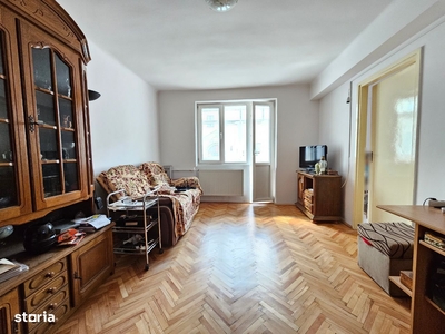 Apartament 2 camere, etaj 1, zona ultracentrala