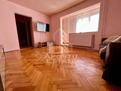 Apartament 2 camere, zona Cetatii, pet friendly