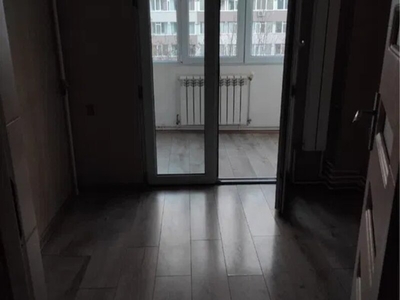 Apartament 3 camere Drumul Taberei, Valea Argesului etajul 4/10