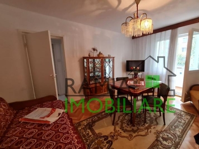 Apartament 3 camere, Grivitei