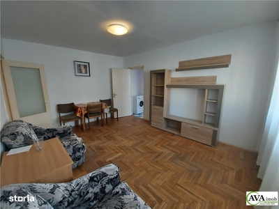 Apartament 3 camere, spatios, etaj 3 din 4, zona Bazinul de Inot