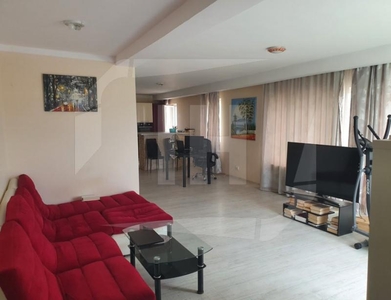 Apartament 3 camere tip penthouse, zona Vivo