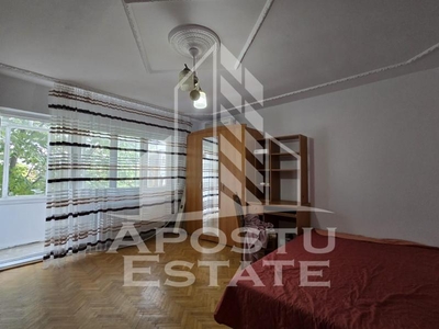 Apartament cu 1 camera, etaj intermediar, zona Bucovina