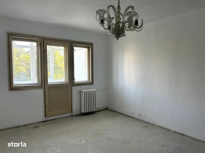 Apartament Cu 2 Camere In Zona Linistita (RENOVAT RECENT)