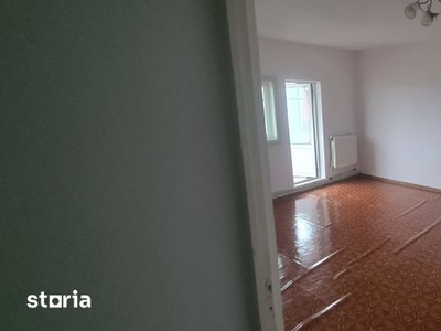 Apartament cu 2 camere, Ramnicu Sarat, Zona Pod