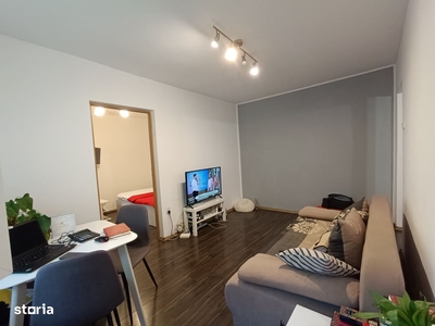 Apartament de 3 camere, cu gradina, parcare, 71,2mp, zona Valea Adanca