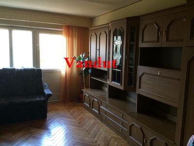 Apartament Cu 3 Camere De Vanzare - 38000 eur - Alba Iulia