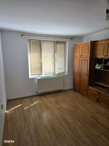 Apartament cu 3 camere, etaj 4/10, Astra