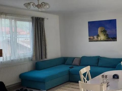 Apartament cu 3 camere,72 mp, zona Eroilor