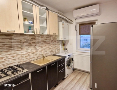 Vanzare casa P+M, 5 camere, Razvad, Dambovita