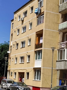 Apartament 2 camere, centrala proprie, etaj 3, Simion Barnutiu