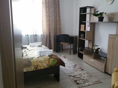 Casa cu 2 camere de inchiriat, Alba Iulia, Central, Pret 300 Euro