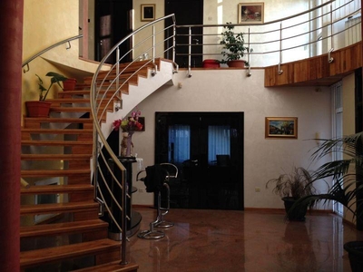 Casa De Inchiriat 1000 eur/luna - Cetate, Alba Iulia