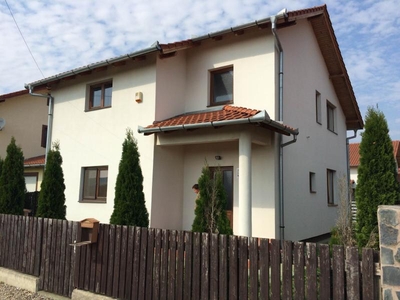 Casa De Inchiriat - 1000 eur - Sebes, Alba