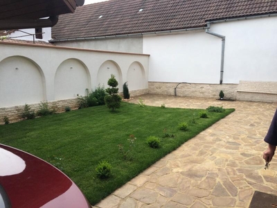 Casa De Inchiriat - 1000 eur - Sebes, Alba Iulia