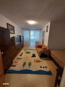 De vanzare apartament spatios 3 camere