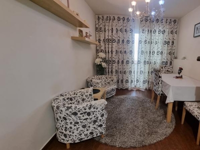 Inchiriere apartament 2 camere modern in zona Republicii