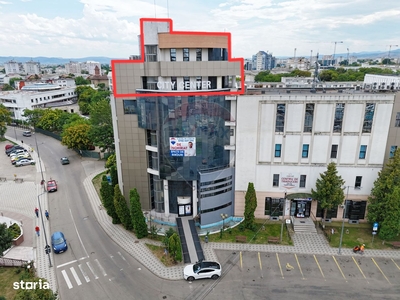 Penthouse pe 2 niveluri de vânzare în zonă ultracentrală