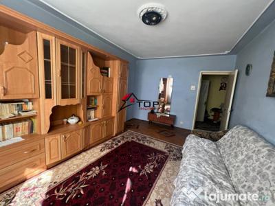 Apartament 3 camere semidecomandat, Podu Ros