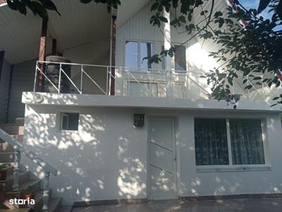 Casa cu 3 camere in Bacau str. Bradului