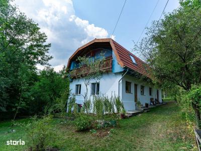 Casa langa padure la 14 Km de Deva, in Carpinis jud. Hunedoara