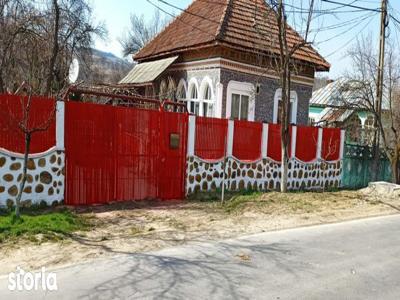 Vând casă în sat Soceni, comuna Talpaș, judetul Dolj