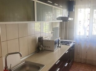 Apartament 2 camere Titan Auchan, ofer la vanzare apartament 2 camere zona