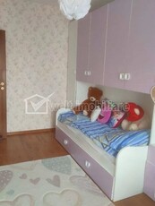 Vanzare apartament 3 camere finisat si mobilat modern, Floresti