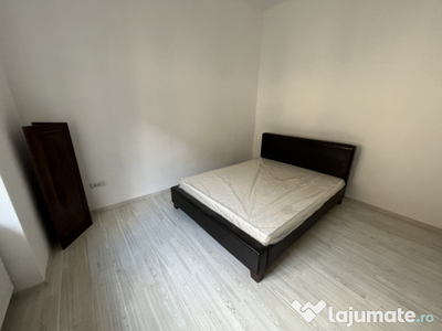 Apartament cu doua camere Piața Traian