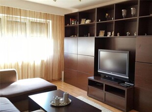 Apartament 2 cam , decomandat , centrala gaz