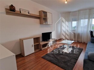 Apartament 2 camere, decomandat, etaj intermediar, langa Iulius Mall