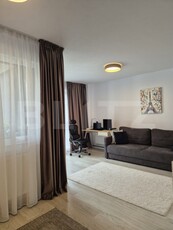 Apartament 2 camere, etaj intermediar, orientare sudica, Central